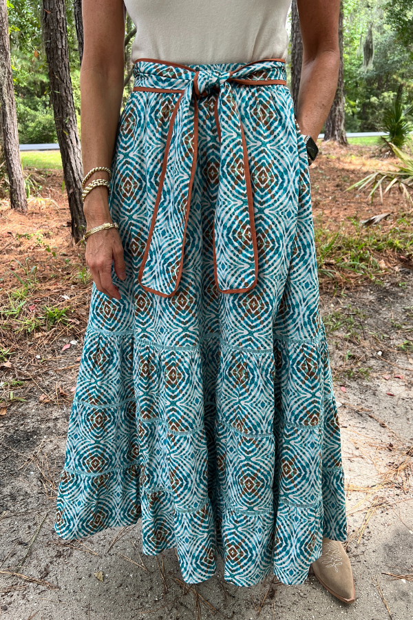 Eva Skirt, Geo Blues