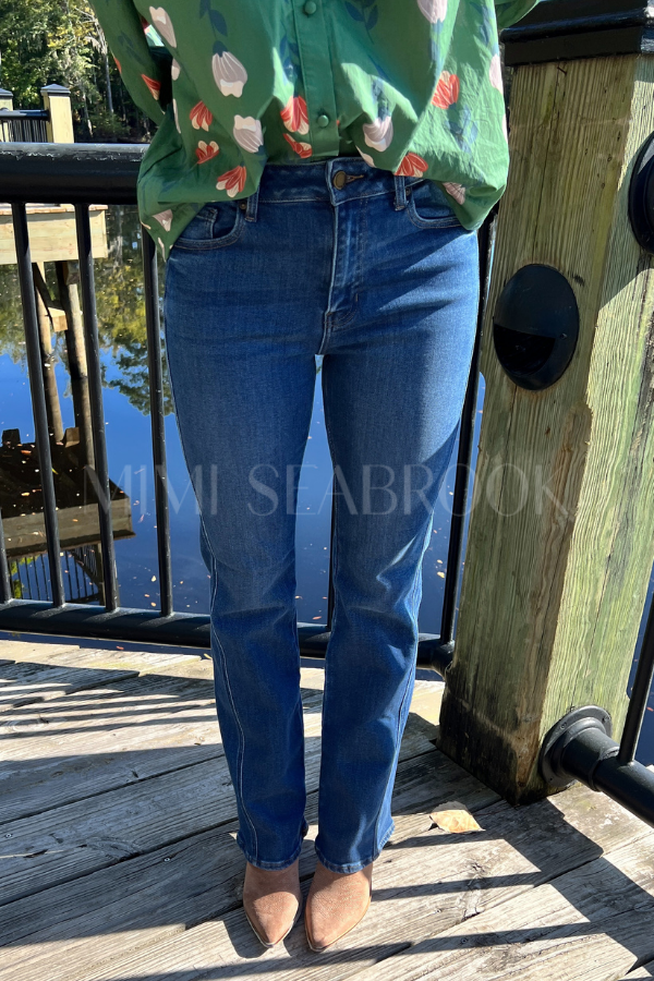 Lilith Boot Cut jeans