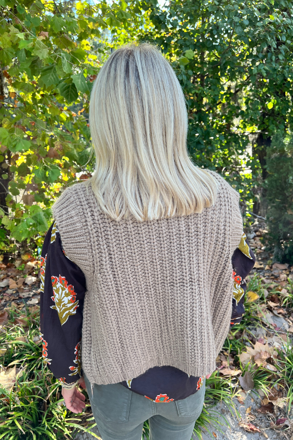 Maxine sweater vest, taupe