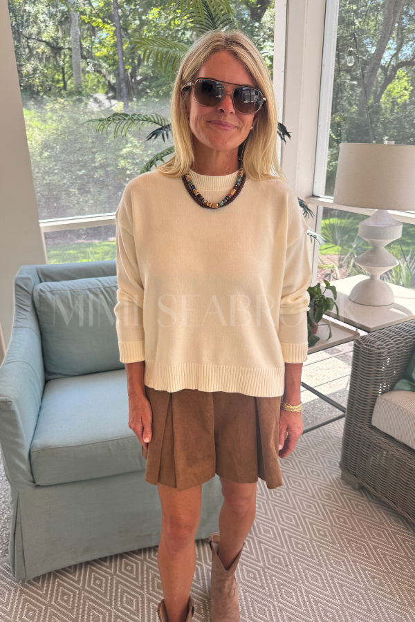 Molly pleated shorts