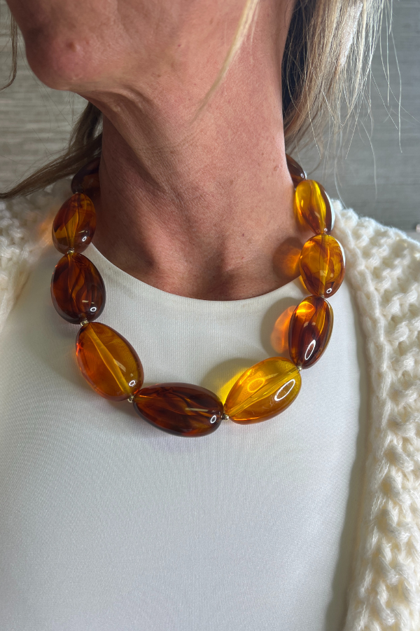 Oval Amber necklace