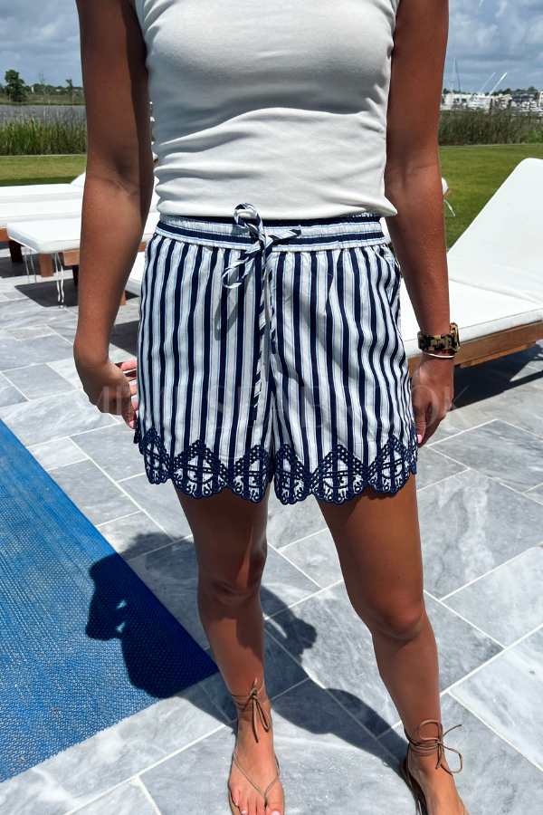 Quinby shorts, navy white