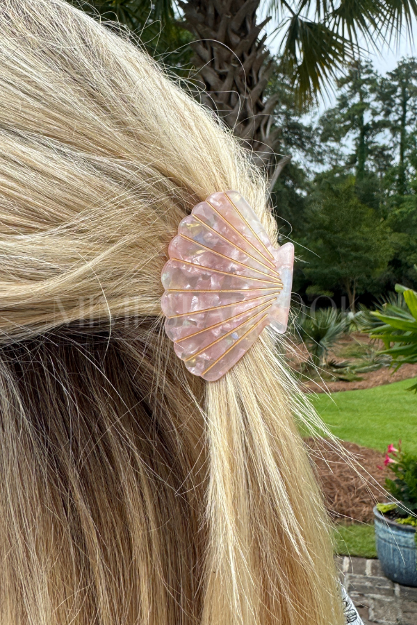 Shell Hair Claw Clip