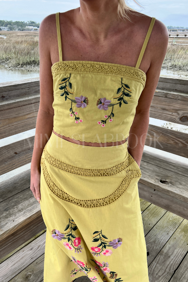 Sycamore set multi embroidery laced set