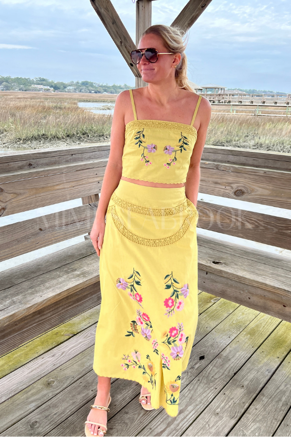 Sycamore set multi embroidery laced set