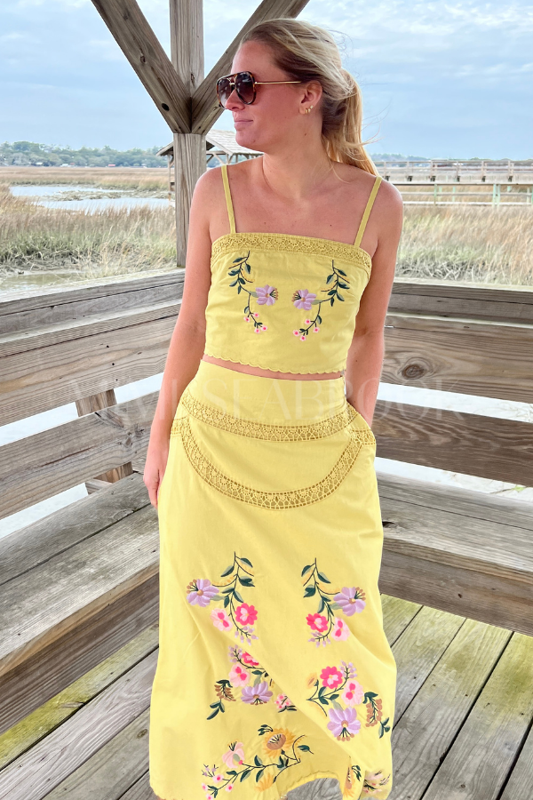 Sycamore set multi embroidery laced set