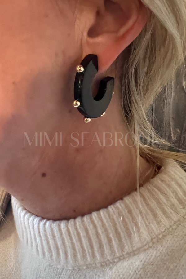 Tara Earrings, black