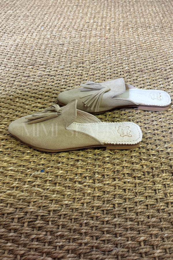 The Essential Slide, taupe