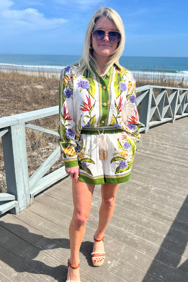 Tropical Scarf Sand Shorts by Farm Rio