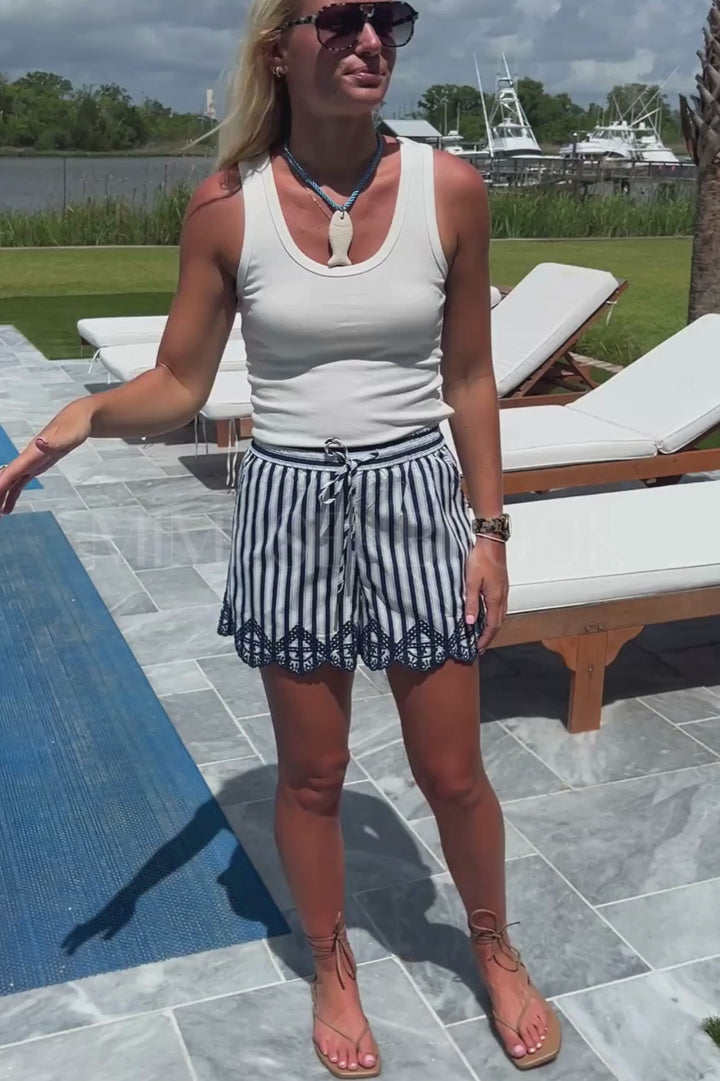 Quinby shorts, navy white