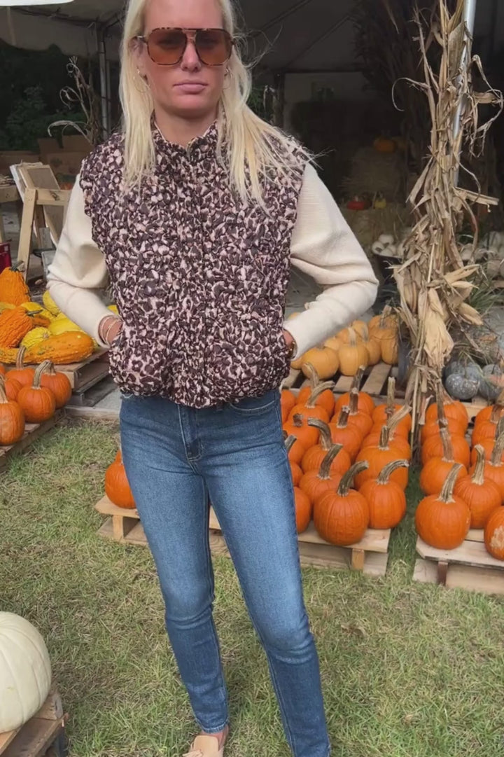 Emery vest, brown leopard